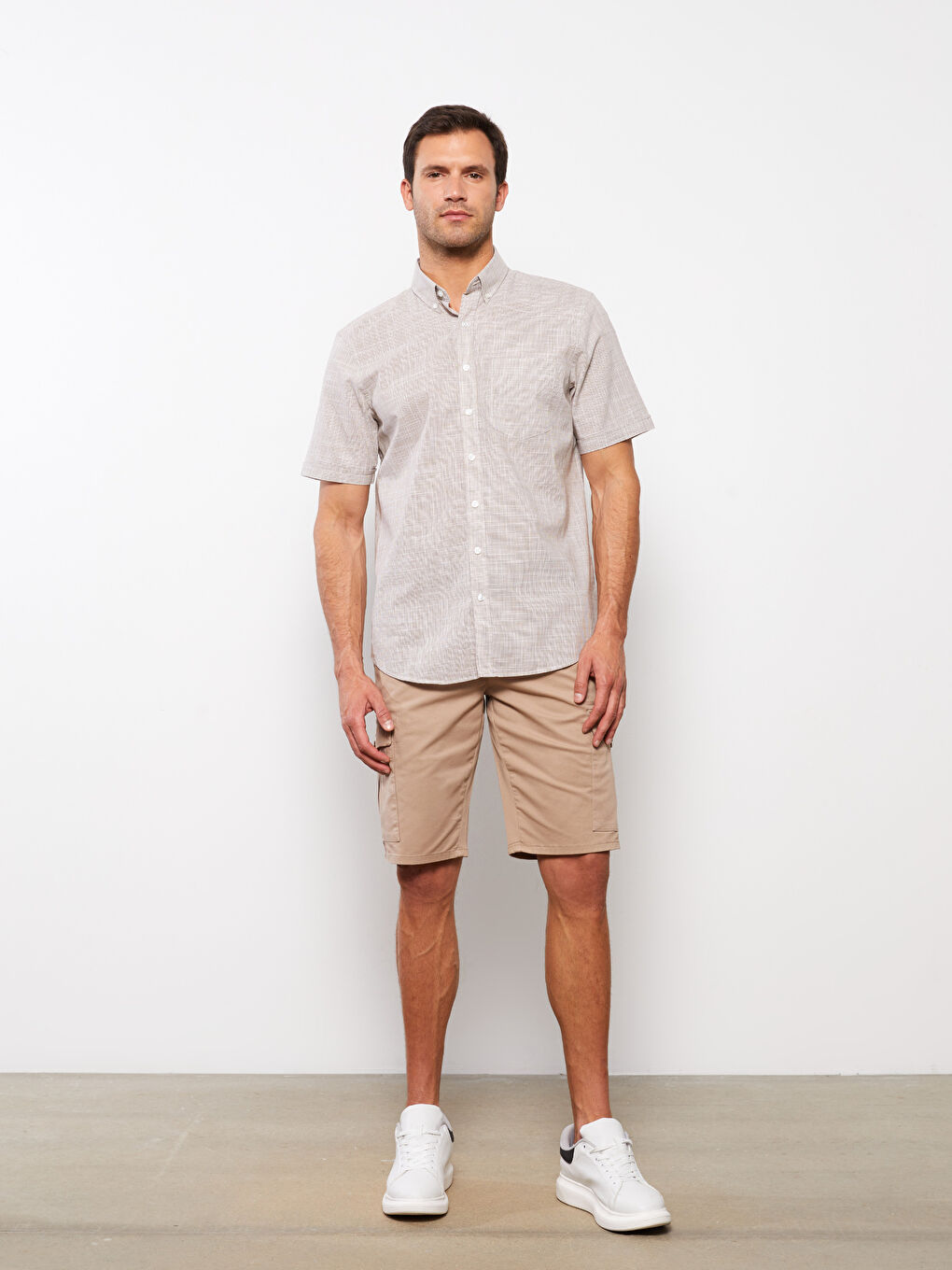 Bej Standart Kalıp Erkek Bermuda Şort