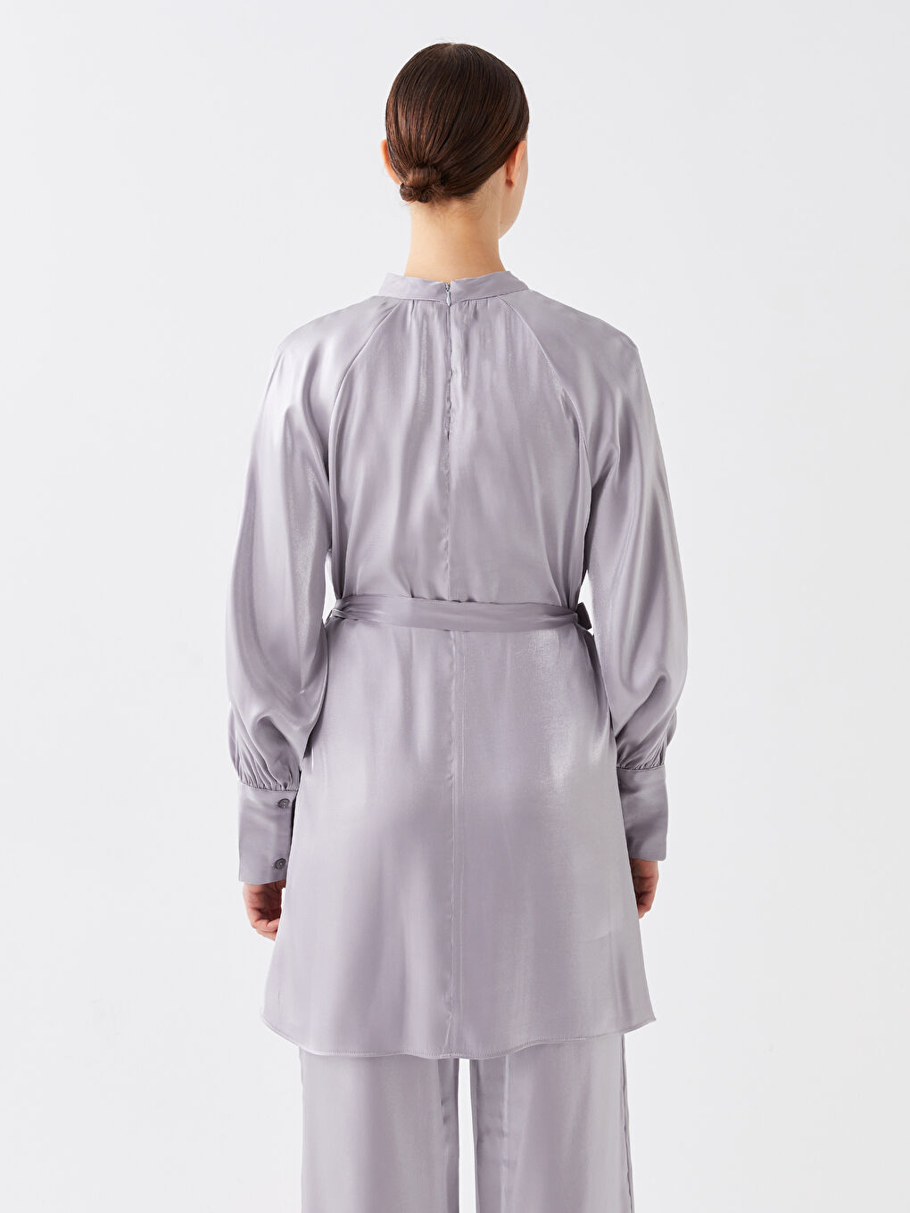 Gri Dik Yaka Düz Uzun Kollu Saten Kadın Tunik-4