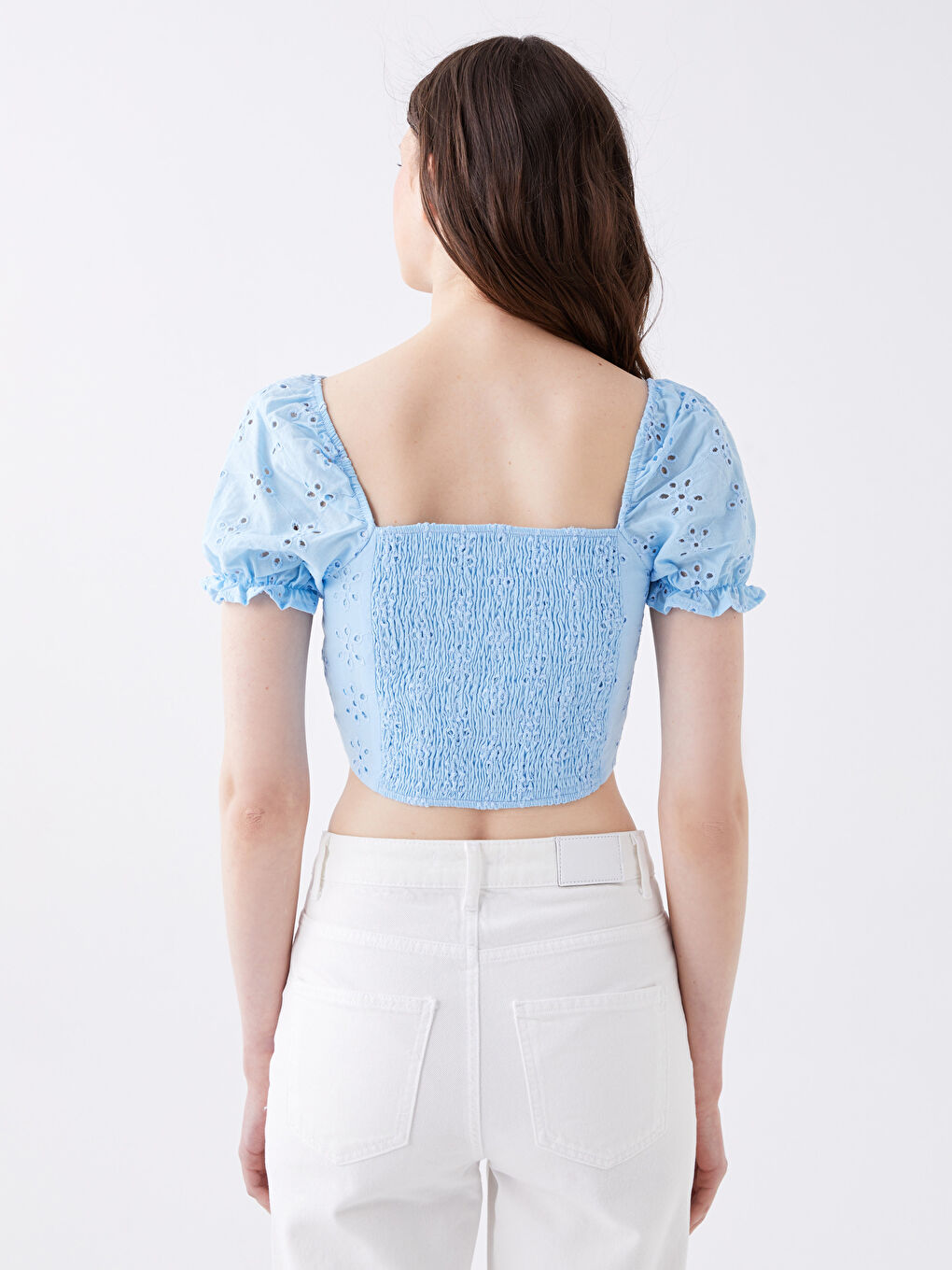 Mavi Kalp Yaka Kendinden Desenli Kısa Kollu Crop Brode Kadın Bluz-4