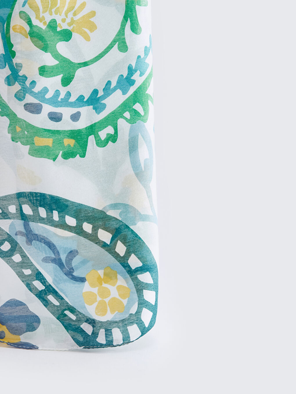 Yeşil Çiçek Desenli Kadın Şal