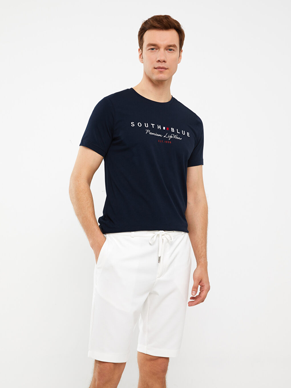 Beyaz Slim Fit Armürlü Erkek Şort-1