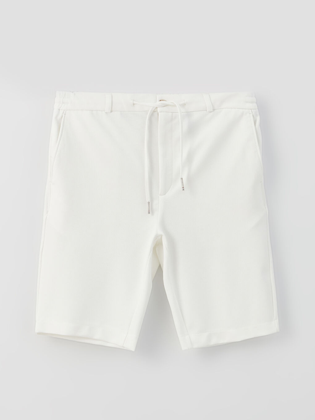 Beyaz Slim Fit Armürlü Erkek Şort-5