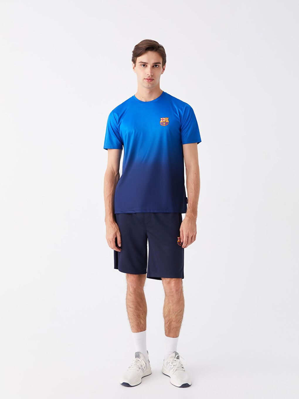 Mavi Bisiklet Yaka Kısa Kollu Barcelona Baskılı Erkek Tişört-2