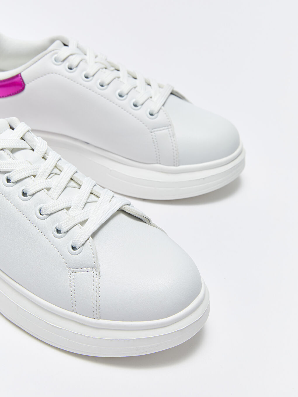 Beyaz Bağcıklı Kadın Spor Ayakkabı-2