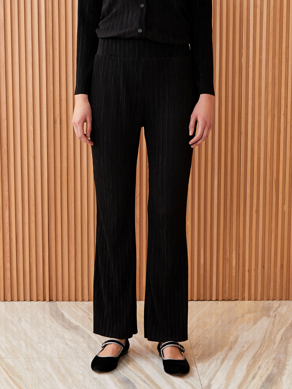 Siyah Beli Lastikli İspanyol Paça Kadın Pantolon-2