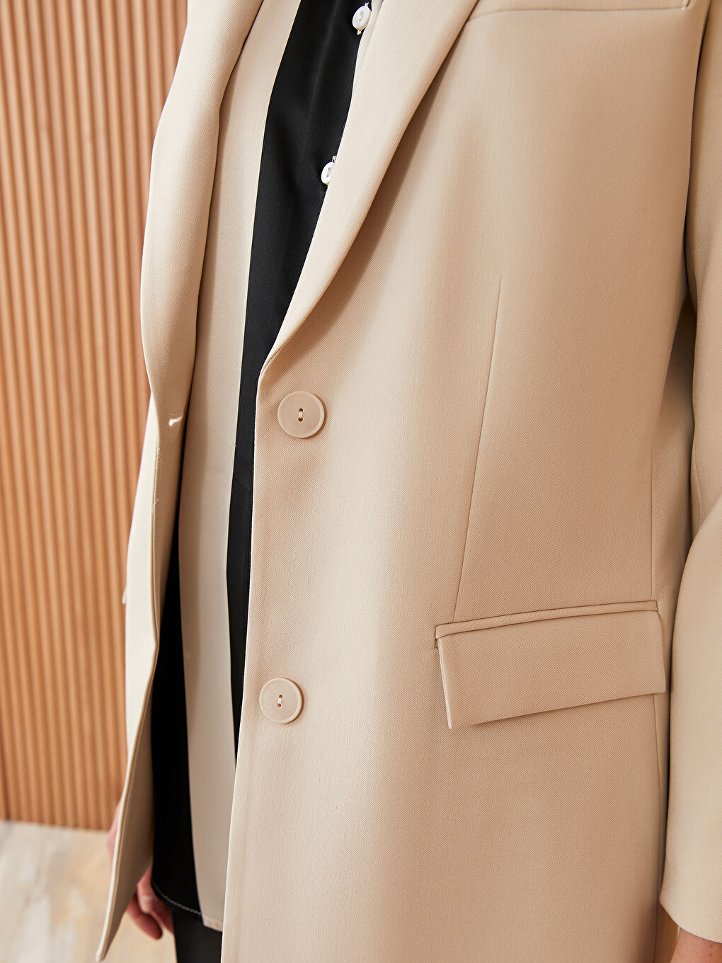 Bej Kadın Önden Düğmeli Blazer Ceket-3