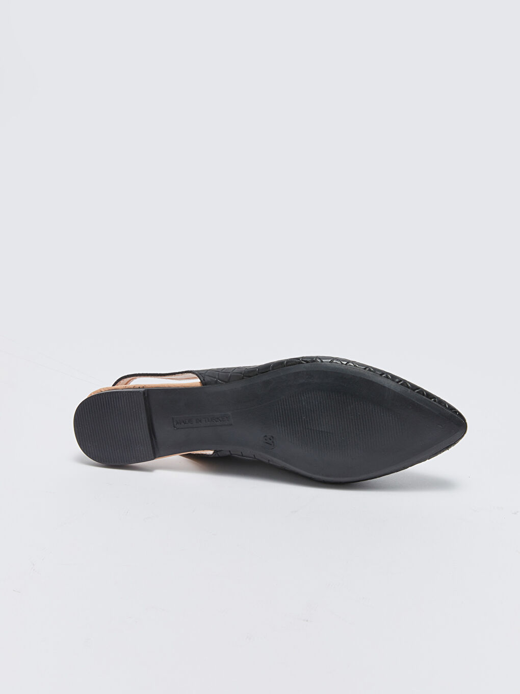 Siyah Deri Görünümlü Kadın Babet-3