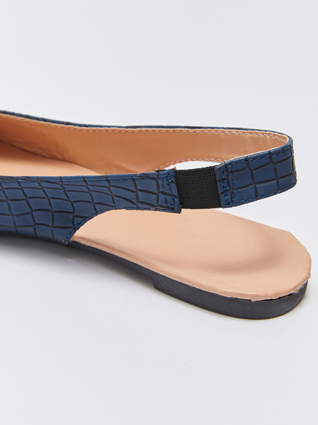 Lacivert Deri Görünümlü Kadın Babet-5