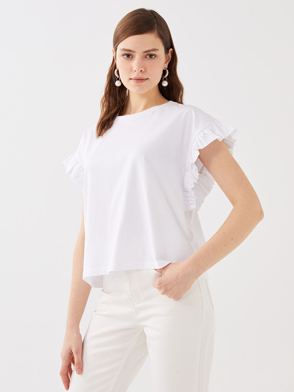 Beyaz Bisiklet Yaka Kısa Kollu Kadın Tişört