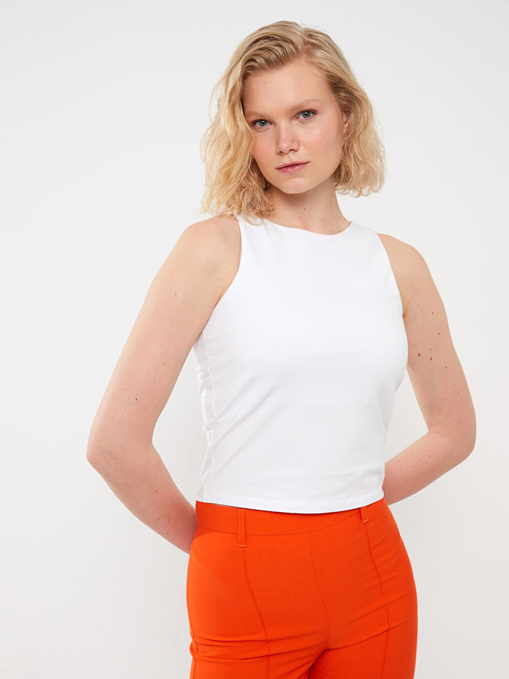 LC Waikiki Women's Crew Neck Plain Tank Top -S3FY89Z8-R5B