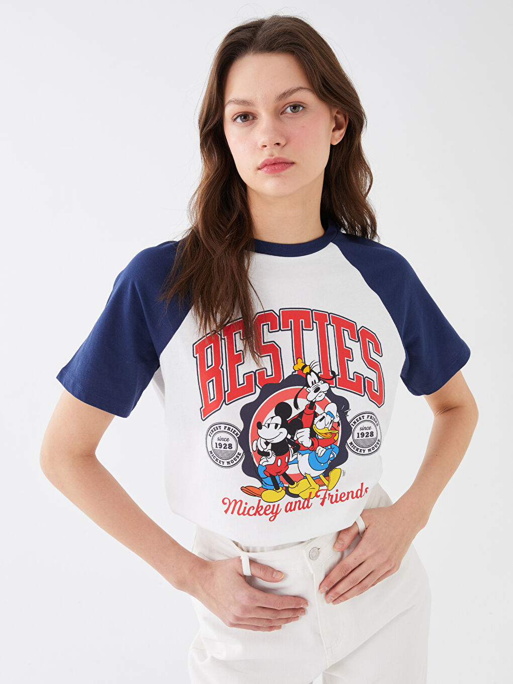 Women's Mickey Mouse and Friends Printed T-Shirt -S3G012Z8-FDU