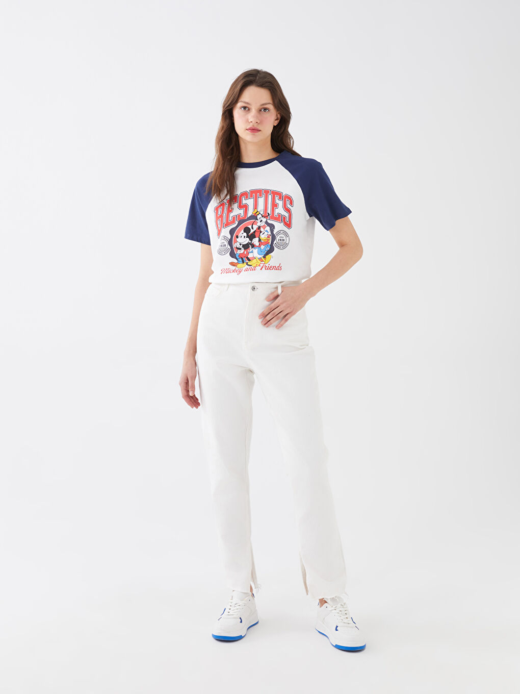 Women's Mickey Mouse and Friends Printed T-Shirt -S3G012Z8-FDU