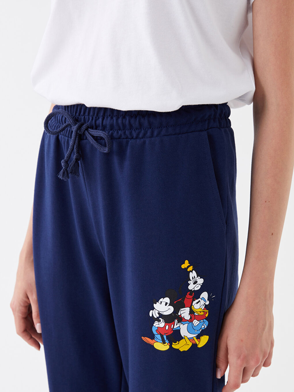 بنطلون رياضي مطبوع ميكي ماوس والأصدقاء بخصر مطاطي للسيدات-2