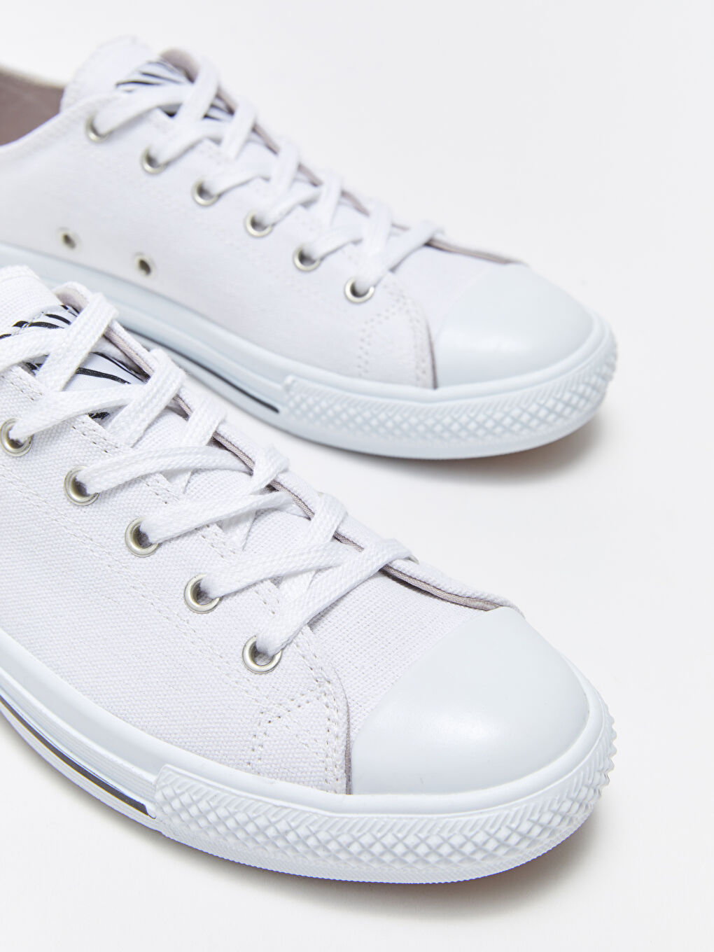 Lace-up Women's Sneakers-2