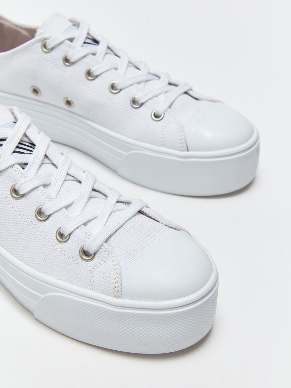 Lace-Up Thick Sole Women's Sport Shoes-2