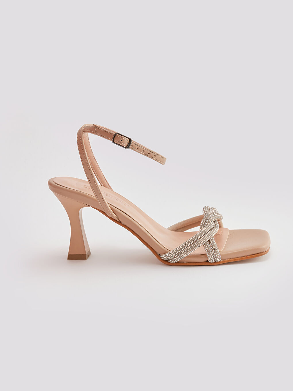 Talons Hauts Pour Femmes À Brides Croisées Et Détails En Pierre-1