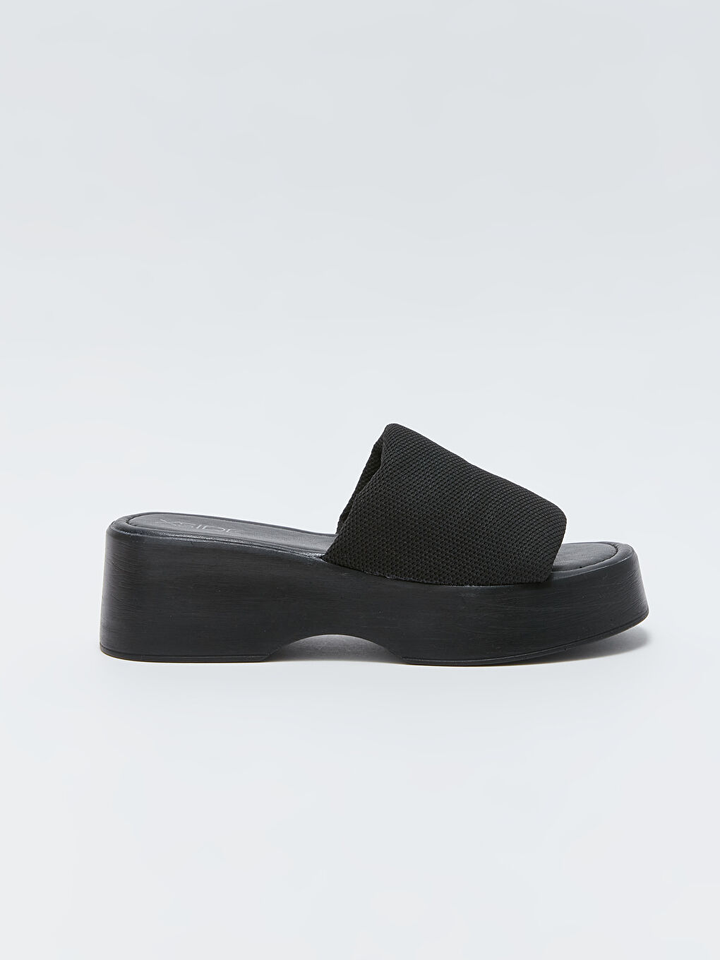 Chaussons à bande unique pour Femmes-1