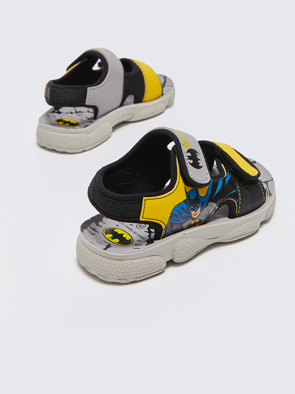 Ұлдарға арналған батман принтті сандалдар-4