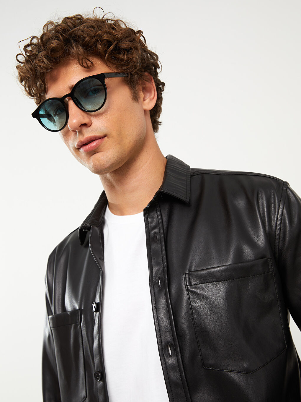 نظارات شمسية بإطار دائري