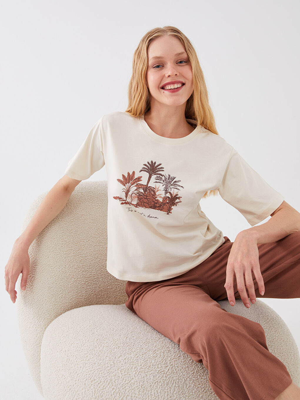 Kahverengi Bisiklet Yaka Baskılı Kısa Kollu Kadın Kaprili Pijama Takımı