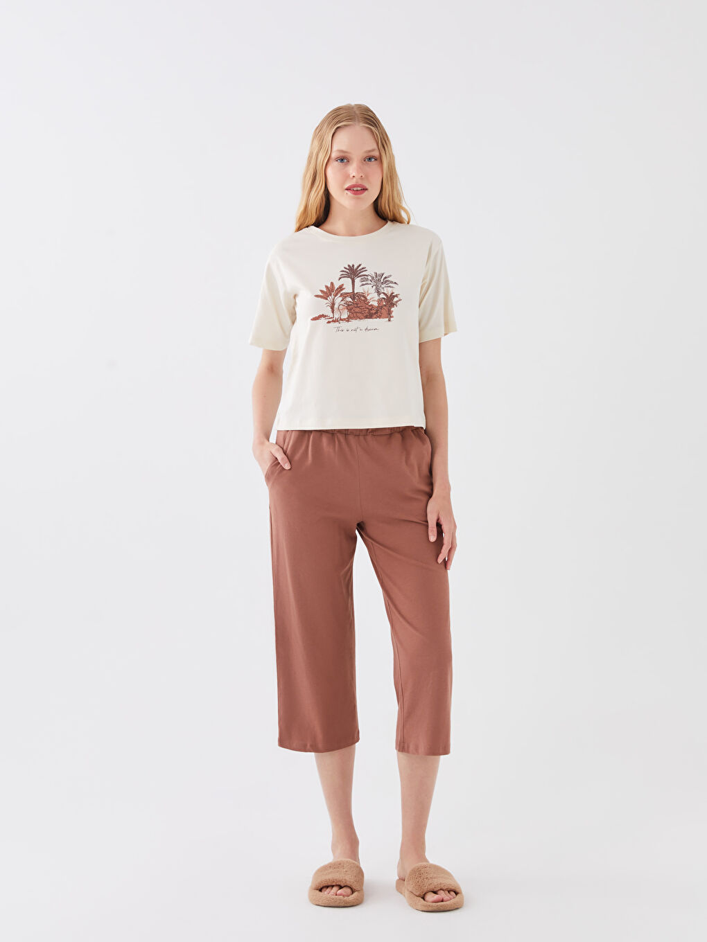 Kahverengi Bisiklet Yaka Baskılı Kısa Kollu Kadın Kaprili Pijama Takımı-2