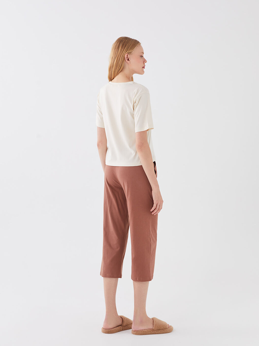 Kahverengi Bisiklet Yaka Baskılı Kısa Kollu Kadın Kaprili Pijama Takımı-4