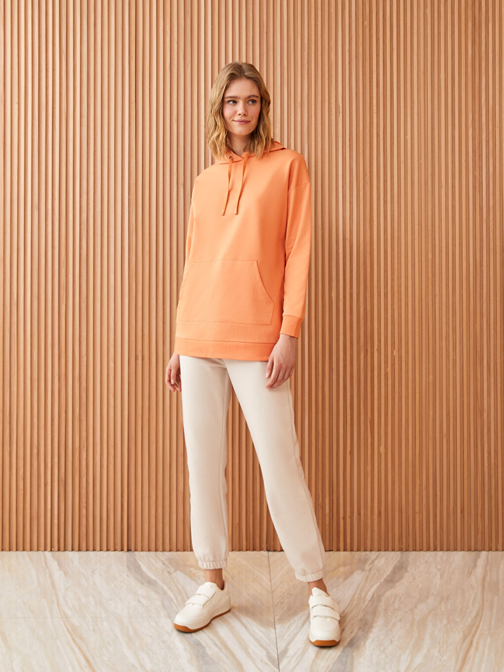 Turuncu Kapüşonlu Düz Uzun Kollu Kadın Sweatshirt Tunik-2