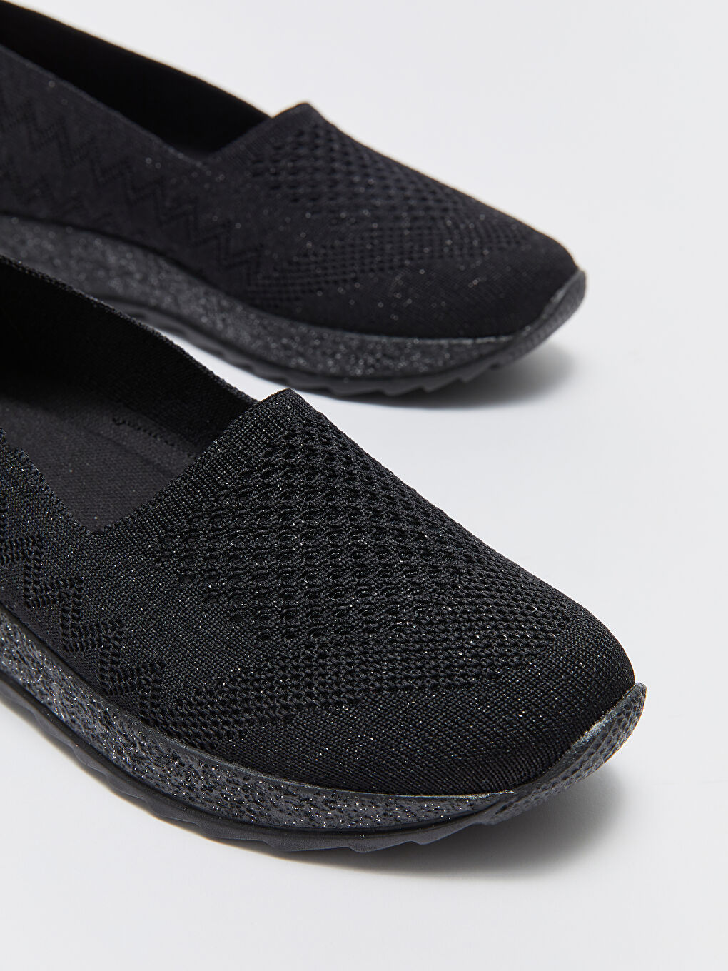 Siyah File Detaylı Kadın Spor Ayakkabı-2