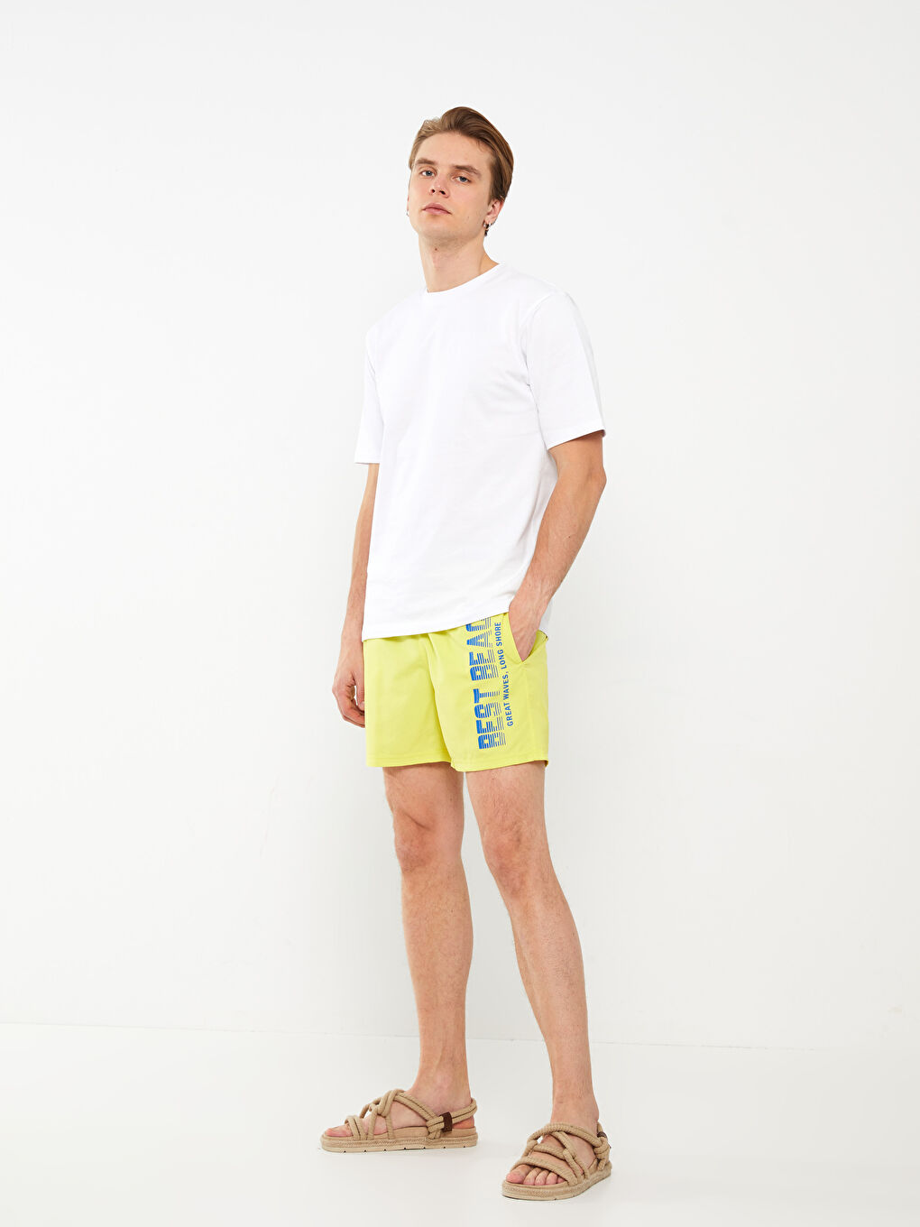 Yeşil Kısa Boy Baskılı Erkek Deniz Şortu