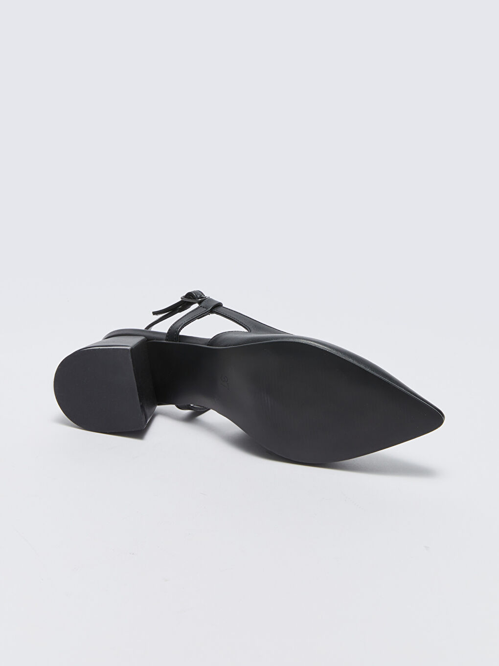 Siyah Sivri Burun Kadın Topuklu Ayakkabı-3