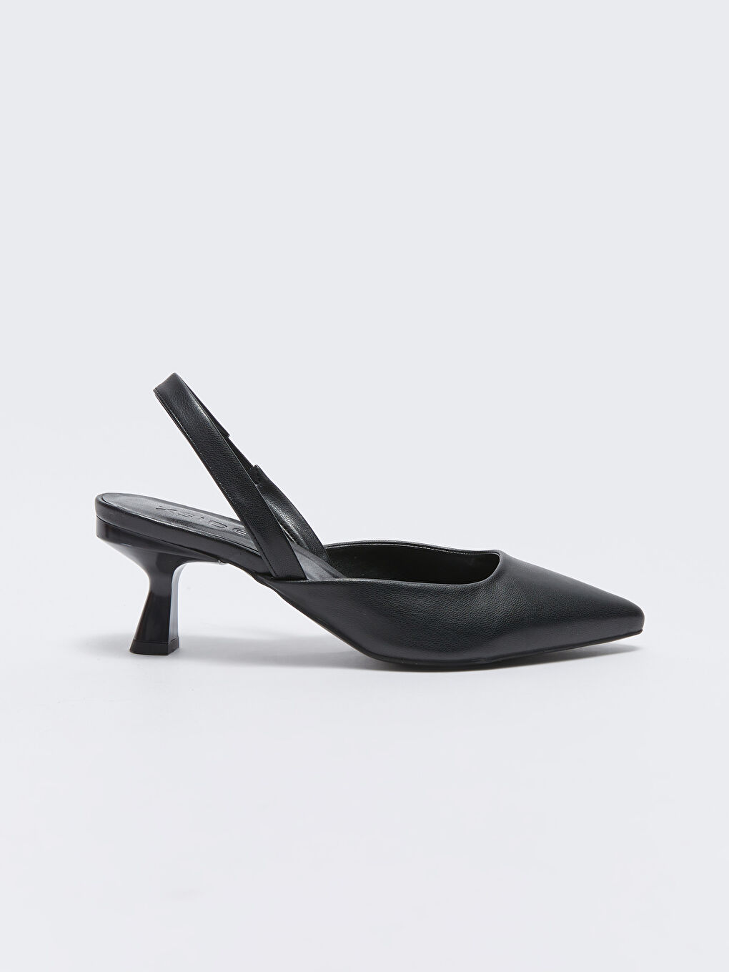 Siyah Deri Görünümlü Sivri Burun Kadın Topuklu Ayakkabı-1