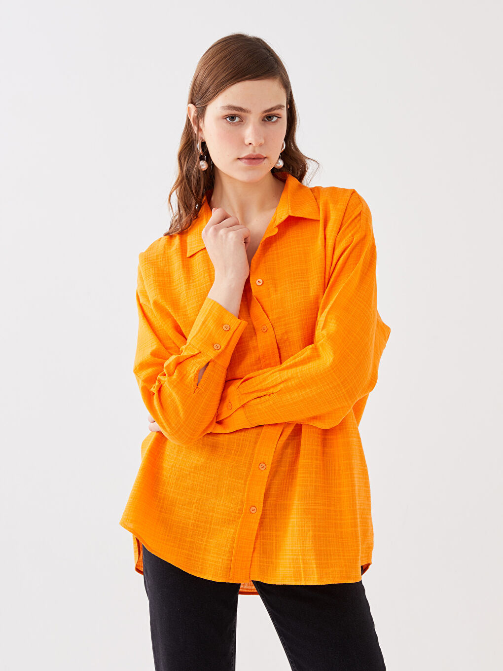 Turuncu Düz Uzun Kollu Oversize Keten Görünümlü Kadın Gömlek-1