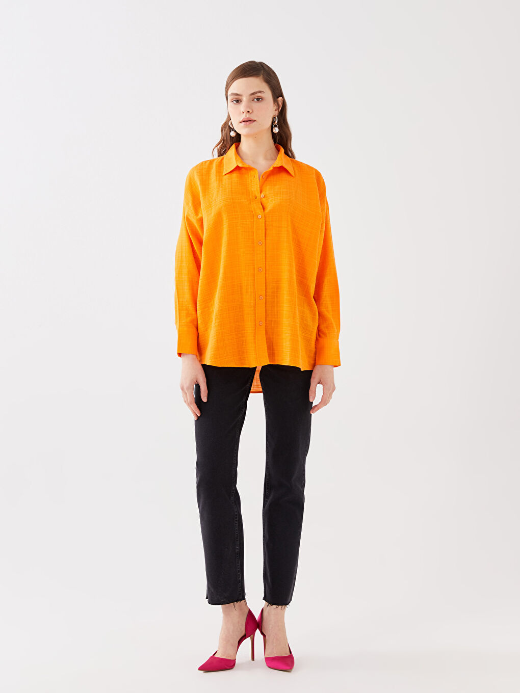 Turuncu Düz Uzun Kollu Oversize Keten Görünümlü Kadın Gömlek-2