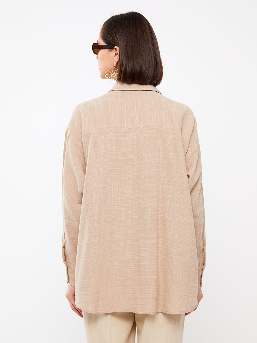 Bej Düz Uzun Kollu Oversize Keten Görünümlü Kadın Gömlek-3