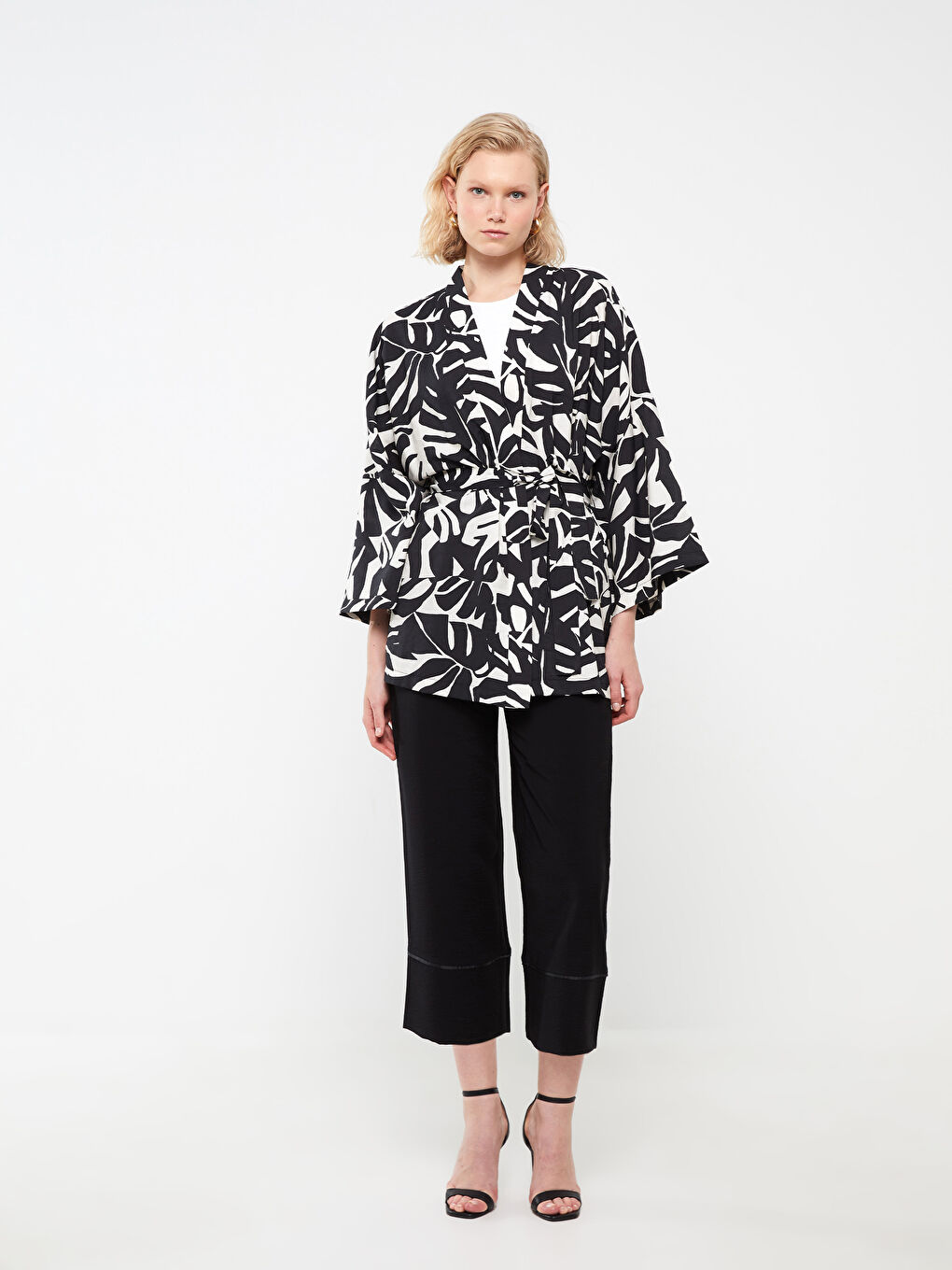 Siyah Şal Yaka Desenli Oversize Kadın Kimono-3