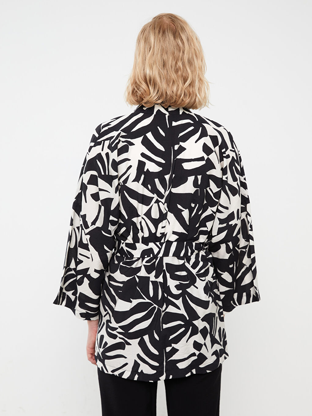 Siyah Şal Yaka Desenli Oversize Kadın Kimono-5