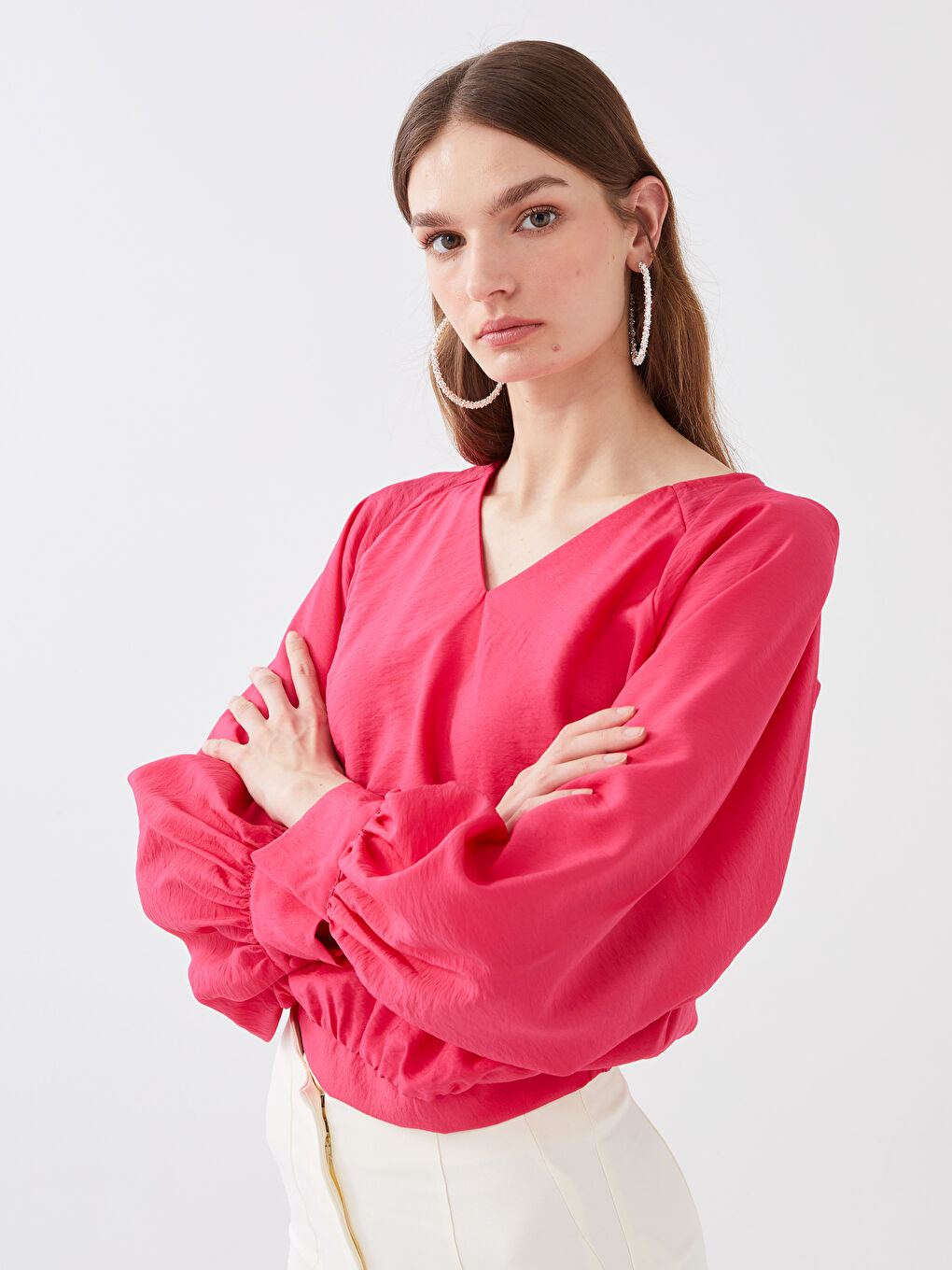 Pembe V Yaka Düz Uzun Kollu Kadın Bluz