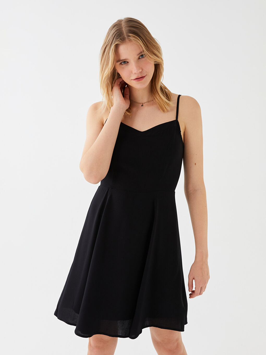 فستان للسيدات سادة بحمّالات بياقة على شكل قلب-1