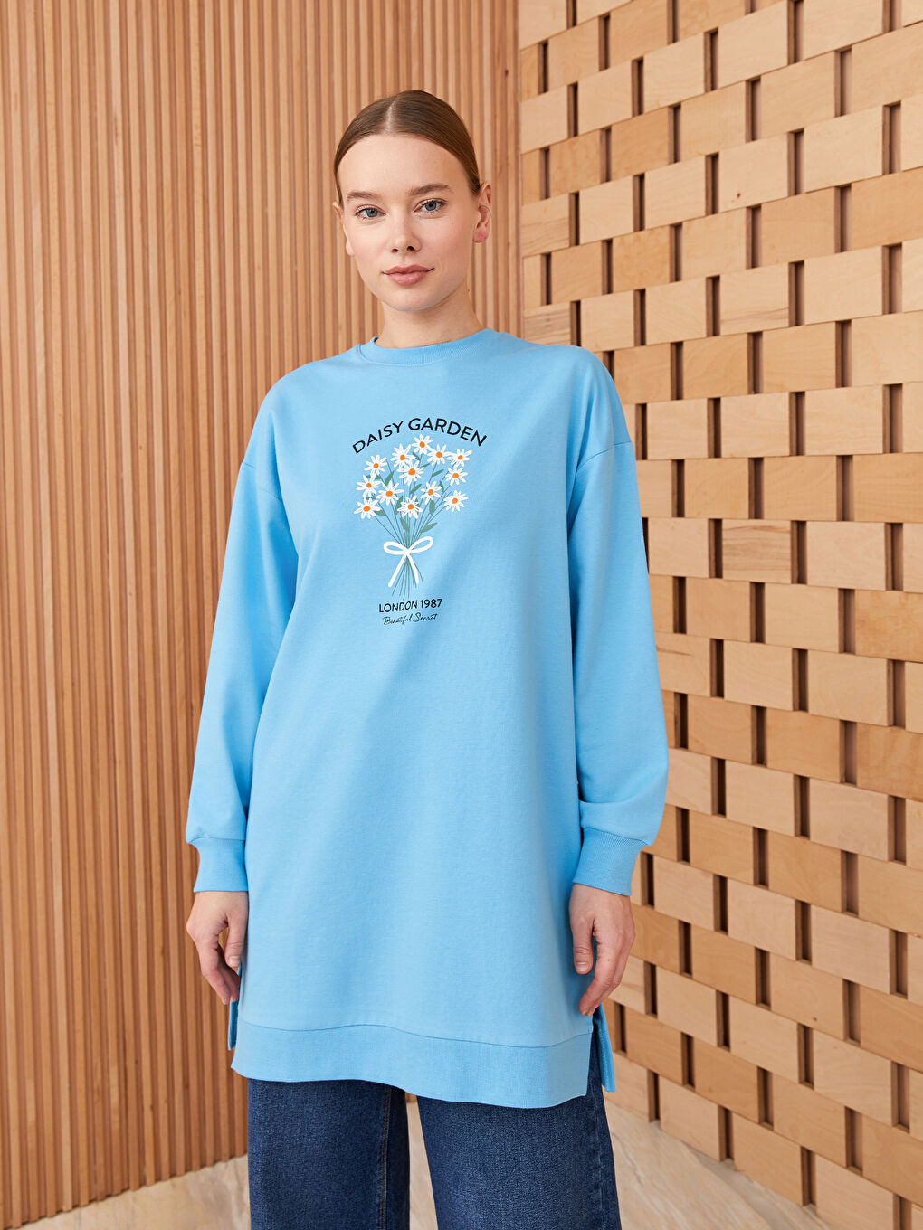 Crew Neck Printed Long Sleeve Oversize Women's Sweatshirt Tunic-1