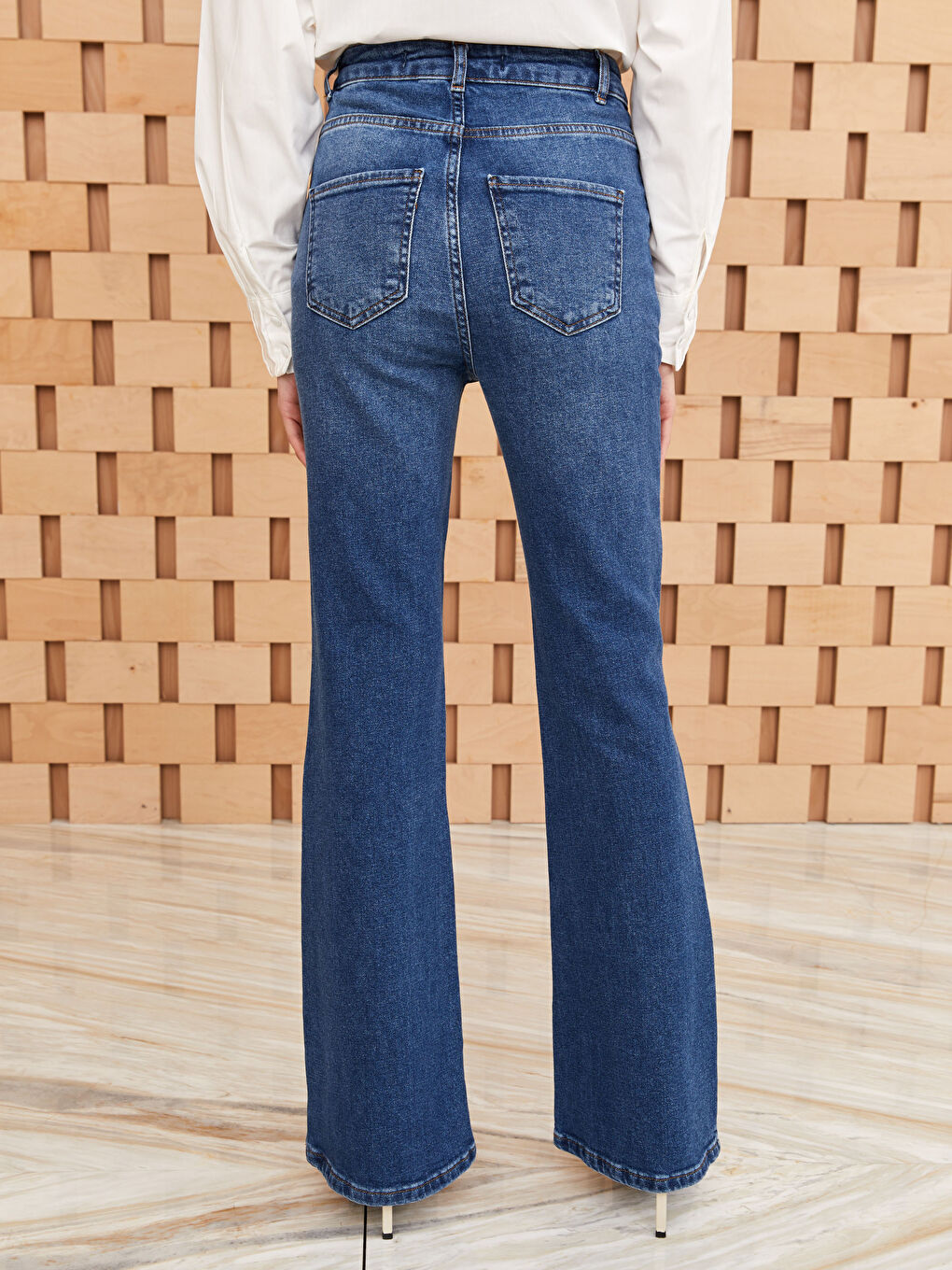 İndigo Mars Flare Düz Cep Detaylı Kadın Jean Pantolon-4