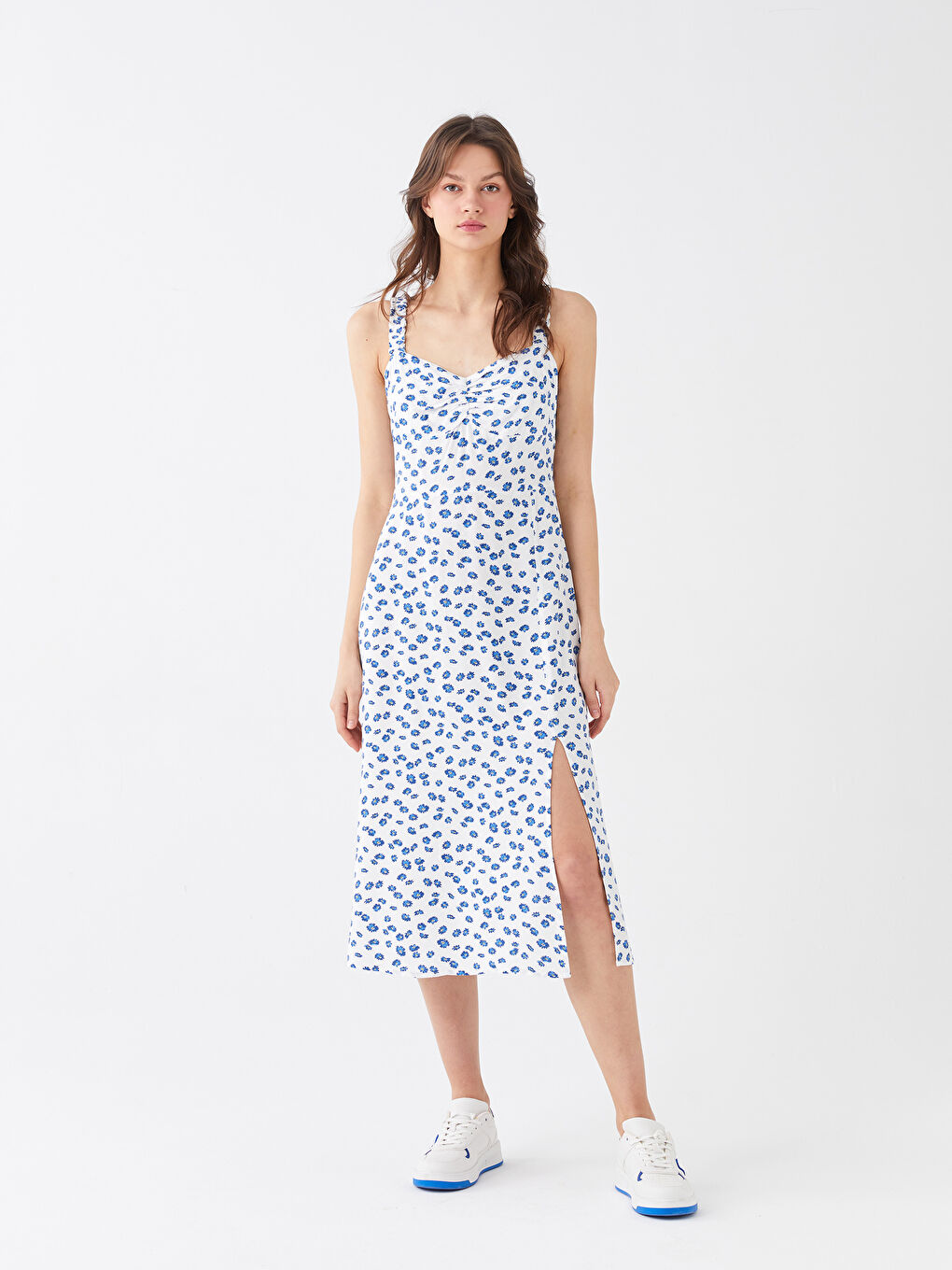 Robe pour Femmes à Bretelles Florale à Encolure Cœur-1