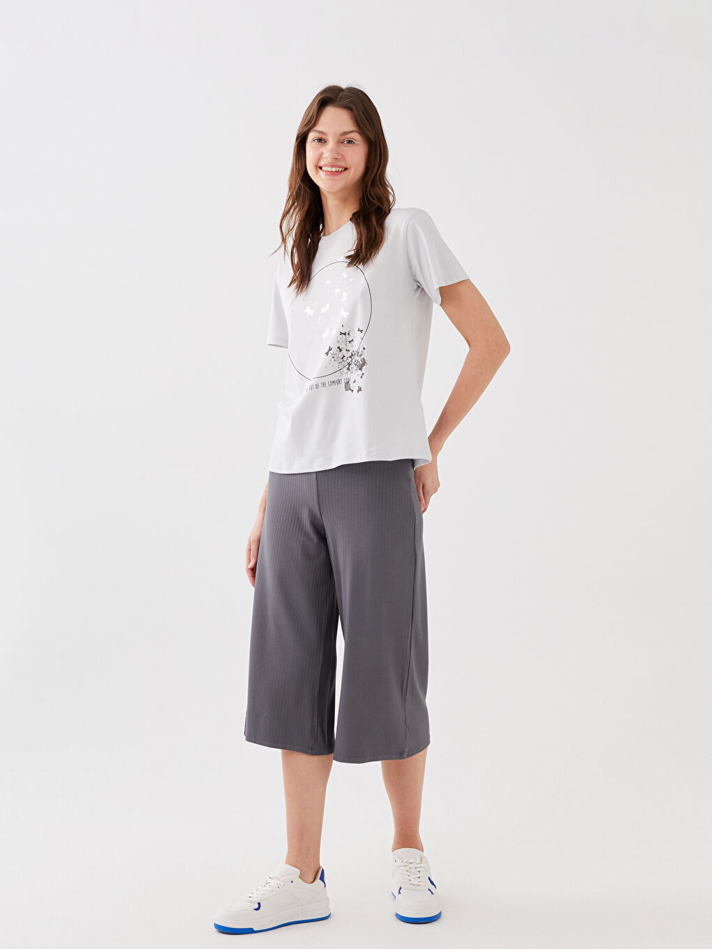 Antrasit Kadın Standart Fit Düz Kapri-1