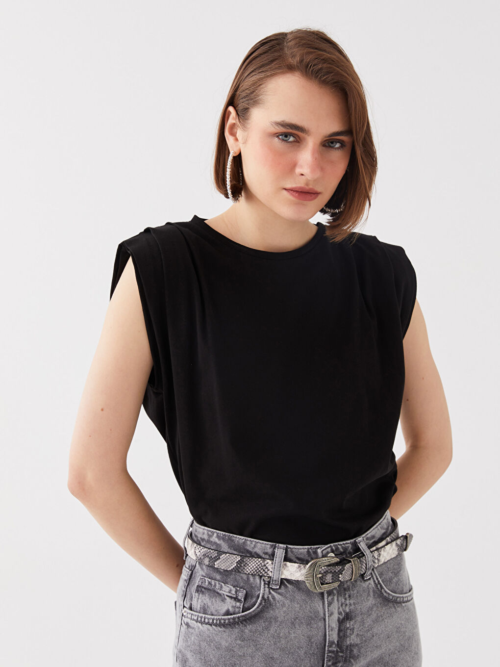 Siyah Kadın Bisiklet Yaka Düz Atlet-1