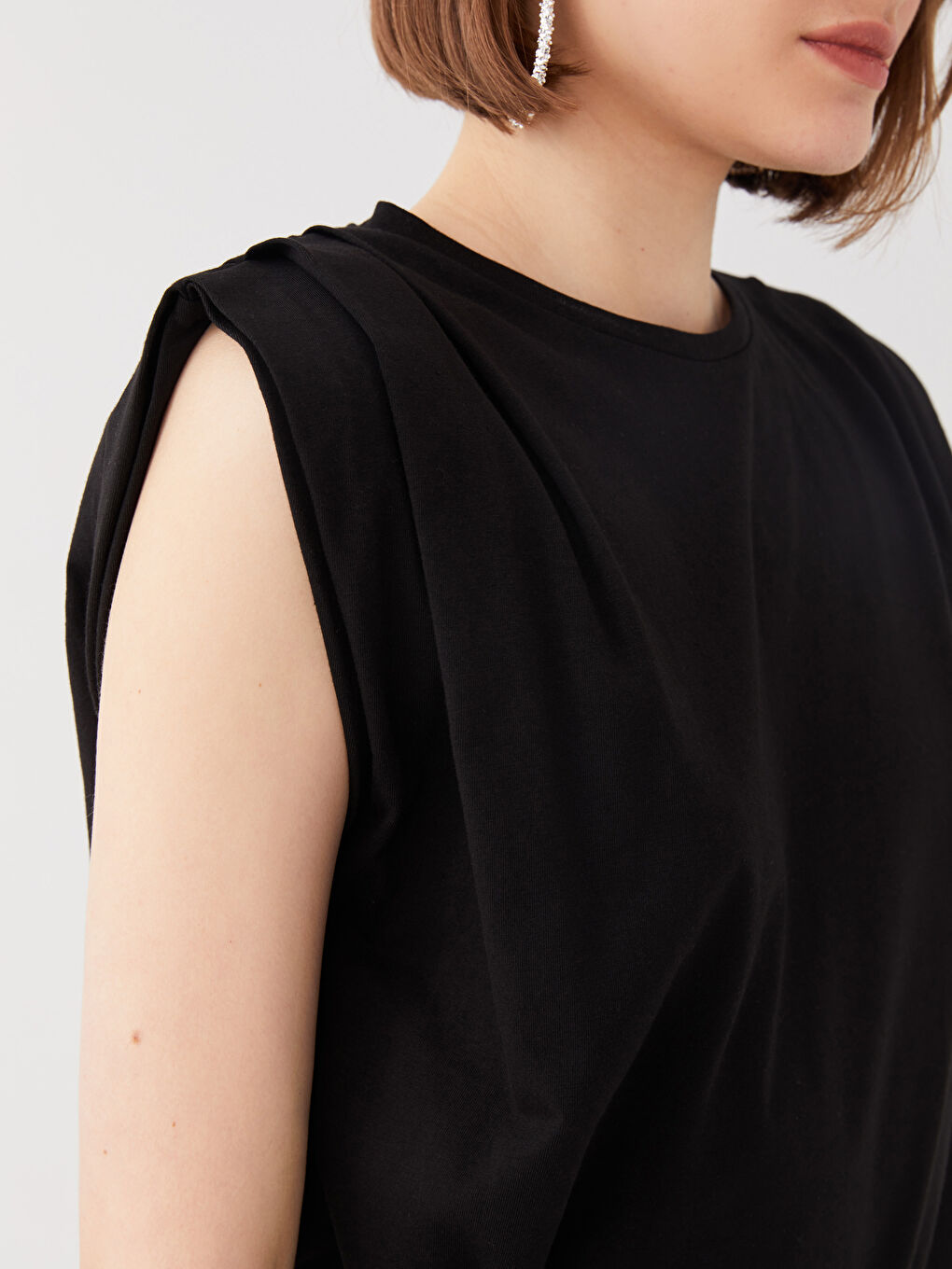 Siyah Kadın Bisiklet Yaka Düz Atlet-3