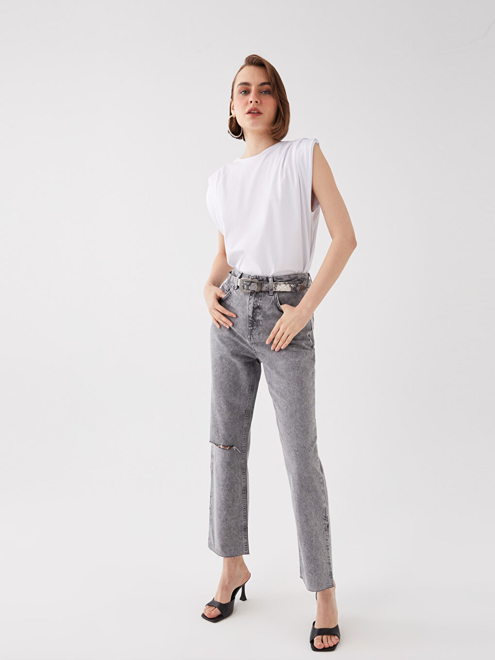 Beyaz Kadın Bisiklet Yaka Düz Atlet-2