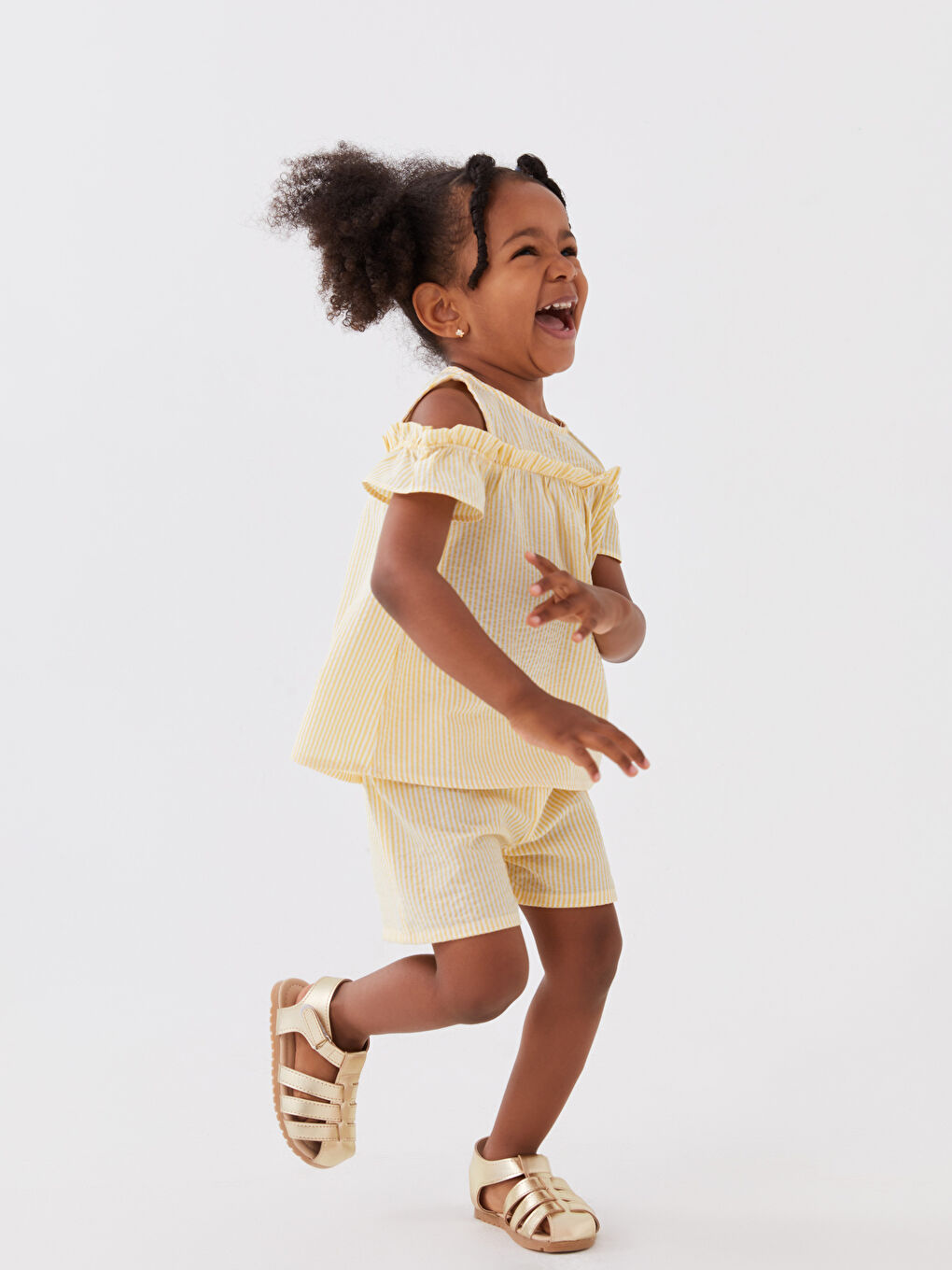 Sarı Bisiklet Yaka Kız Bebek Bluz ve Şort 2'li Takım-1