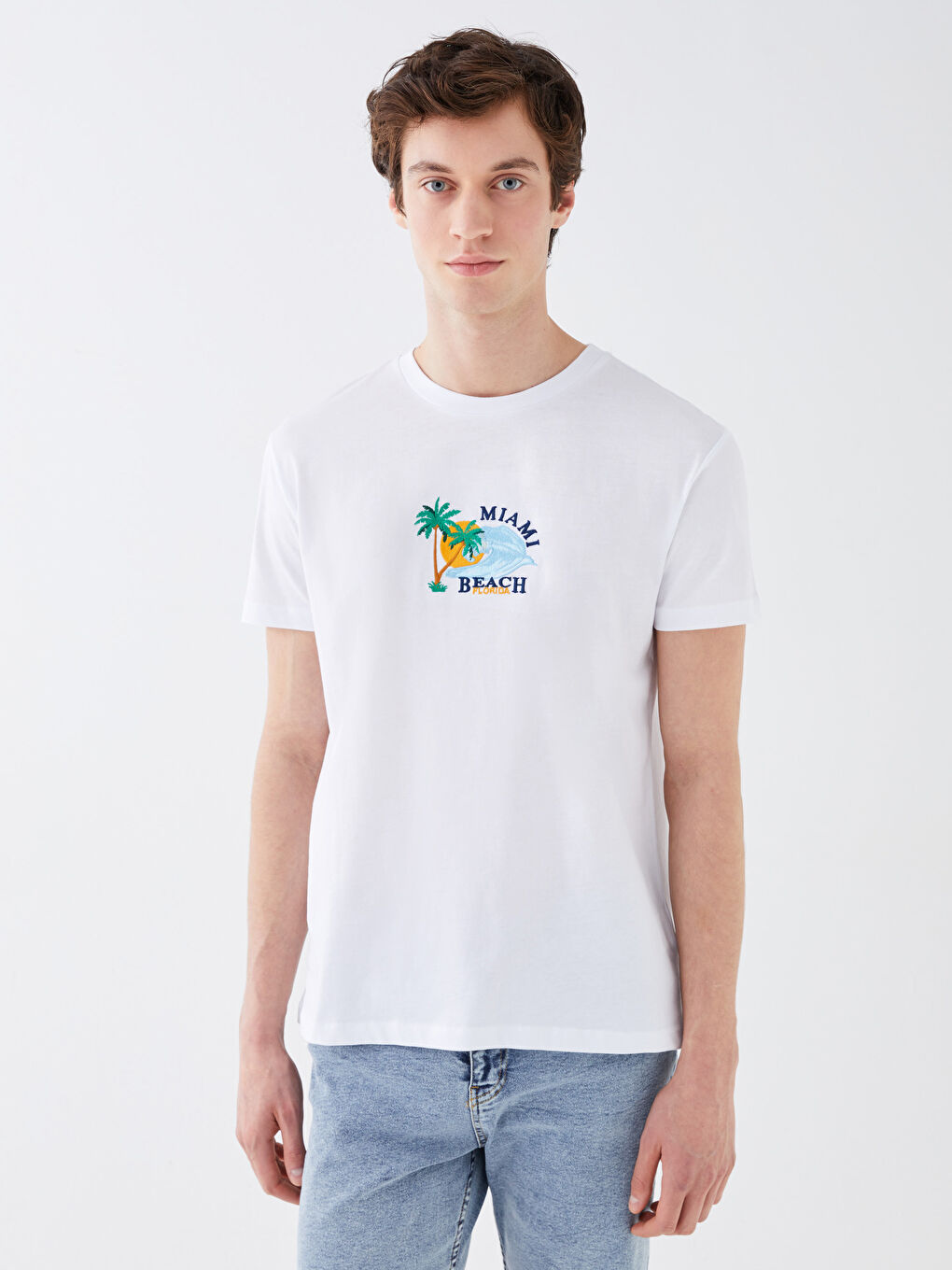 Beyaz Bisiklet Yaka Kısa Kollu Baskılı Penye Erkek Tişört-1