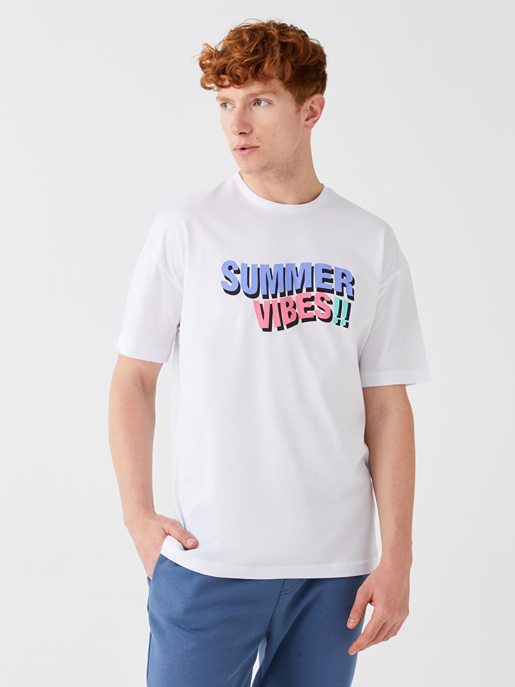 Beyaz Bisiklet Yaka Kısa Kollu Baskılı Penye Erkek Tişört-1