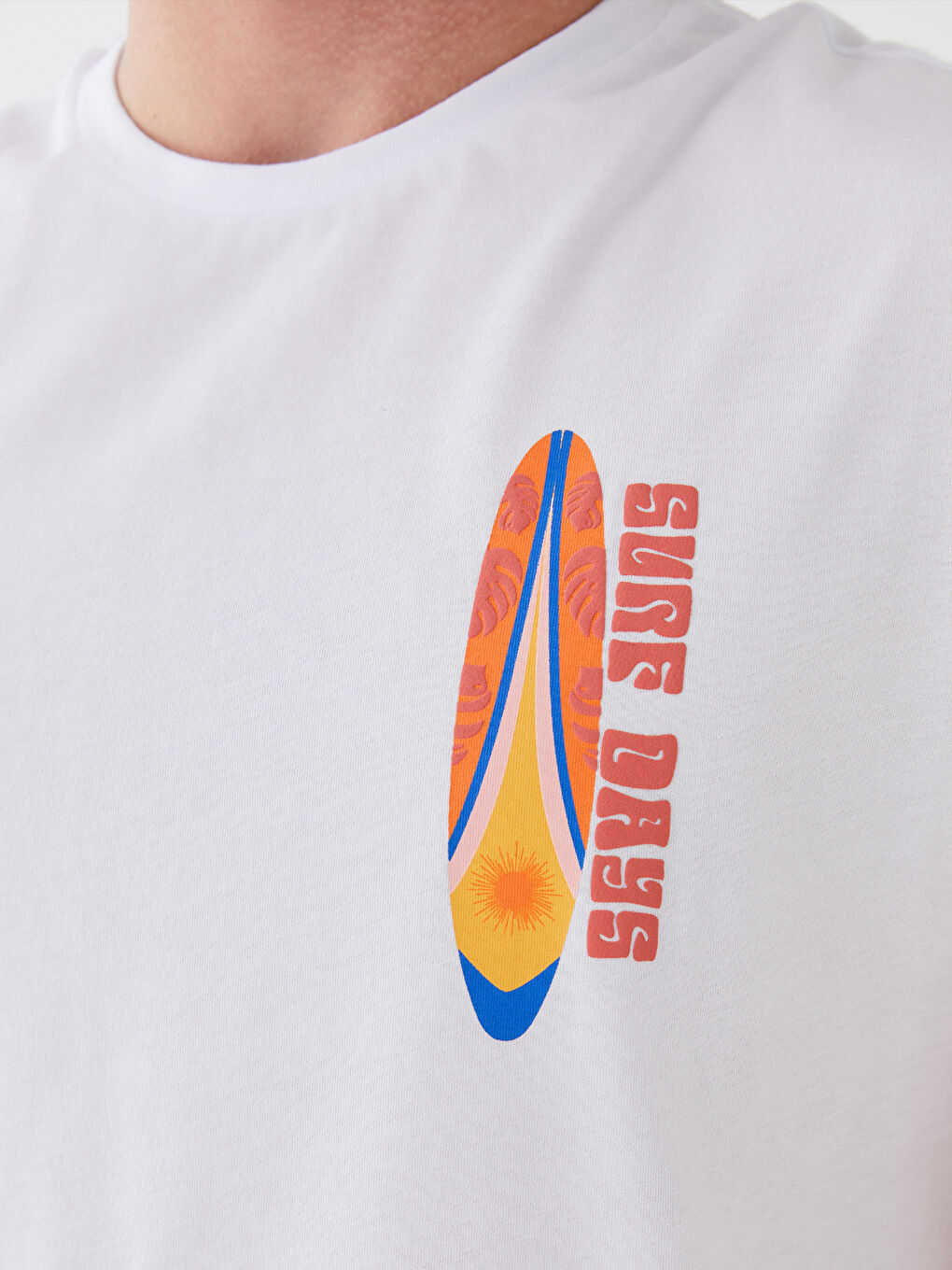 Beyaz Bisiklet Yaka Baskılı Erkek Kolsuz Tişört-3