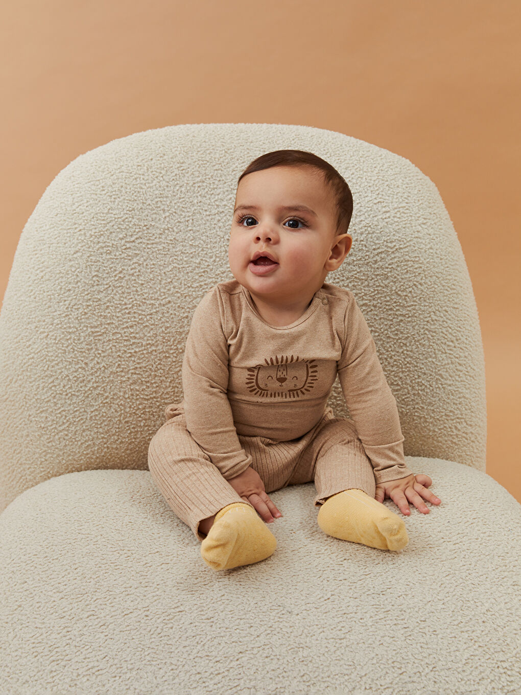 Kahverengi Bisiklet Yaka Kısa Kollu Baskılı Erkek Bebek Çıtçıtlı Body ve Pantolon 2'li Takım-2